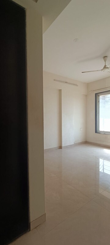 Room in 2 BHK Apartment at Chetan CHS, Chembur – for Sale