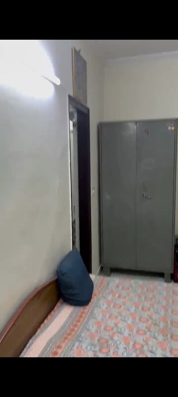 Furnished Amenities in 2 BHK Builder Floor at Paryavaran Complex – for Rent