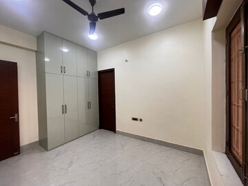 Room in 3 BHK Independent House at Gomti Nagar – for Rent