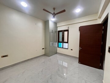 Room in 3 BHK Independent House at Gomti Nagar – for Rent