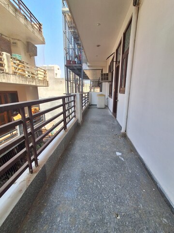 Staircase in 3 BHK Builder Floor at Ansal Sushant Lok I, Sector 43 – for Rent
