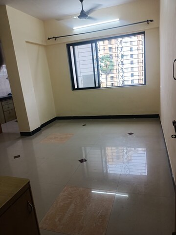 Room in 1 BHK Apartment at Green Acres Apartment, Waghbil – for Rent