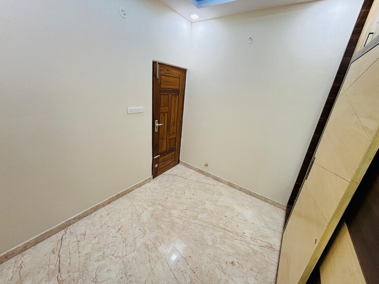 Room, annapurneshwari nagar 5 Bedroom 5200 Sq.Ft. Independent House In Annapurneshwari Nagar Bangalore 8346155