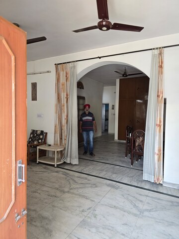 3 BHK Independent House – Exterior View View at Mansarovar - for Rent