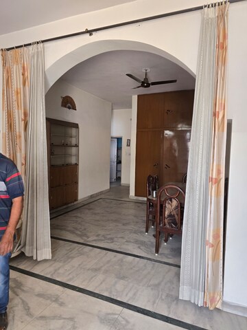Living Room in 3 BHK Independent House at Mansarovar – for Rent