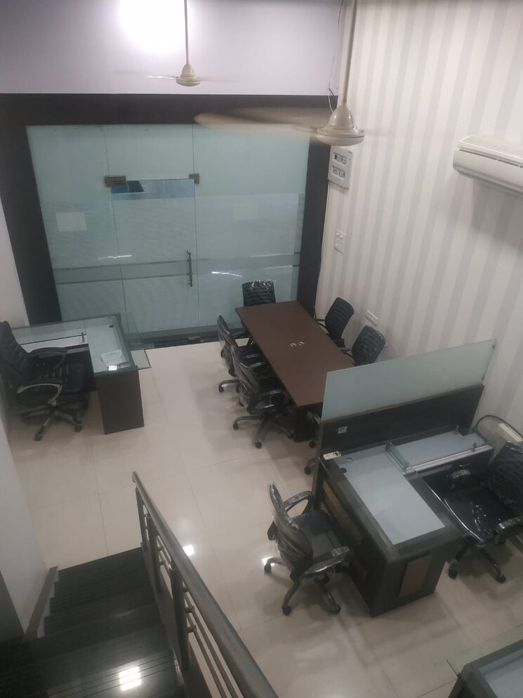 Team Area, satra-plaza Commercial Office Space 750 Sq.Ft. In Vashi Sector 19d Navi Mumbai 8346174