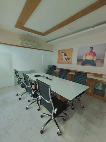 Commercial Office Space 1833 Sq.Ft. For Rent in Marine Lines Mumbai  8346173