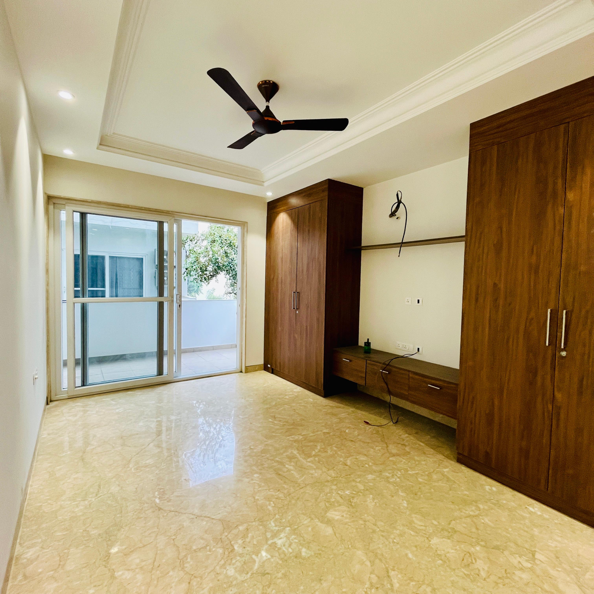 3 BHK + Servant Room Builder Floor For Sale in Vipul World Floors