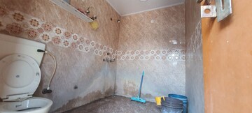 Furnished Amenities in 2.5 BHK Independent House at Sector 1 – for Rent