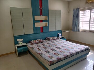 Bedroom in 6 BHK Villa at Navrangpura – for Rent