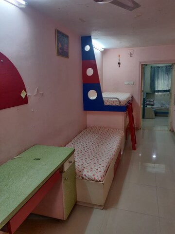 Bedroom in 6 BHK Villa at Navrangpura – for Rent