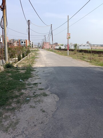Plot Area in  Plot at Dwarika Puri rd – for Sale
