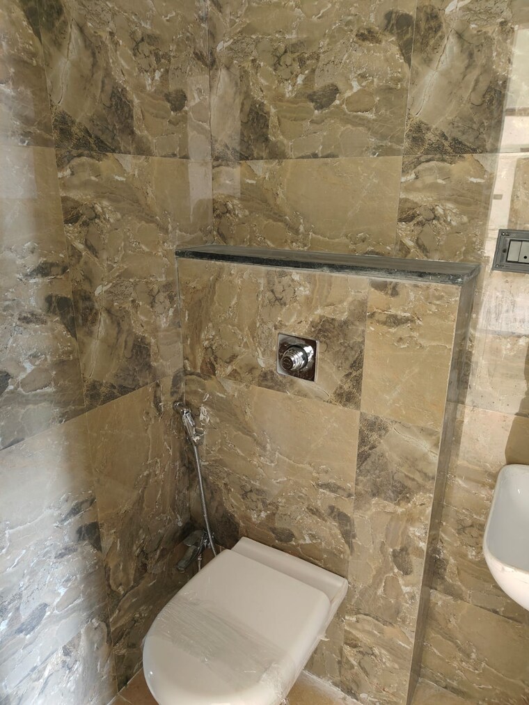 Bathroom, vtp-beaumonde 2 Bedroom 800 Sq.Ft. Apartment In Kharadi Pune 8346423