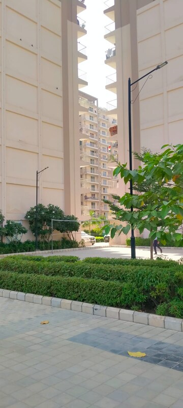 3 BHK Apartment – Garden View at ROF Aalayas, Sector 102 - for Rent