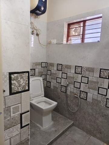 Bathroom in 3 BHK Builder Floor at Halasuru – for Rent