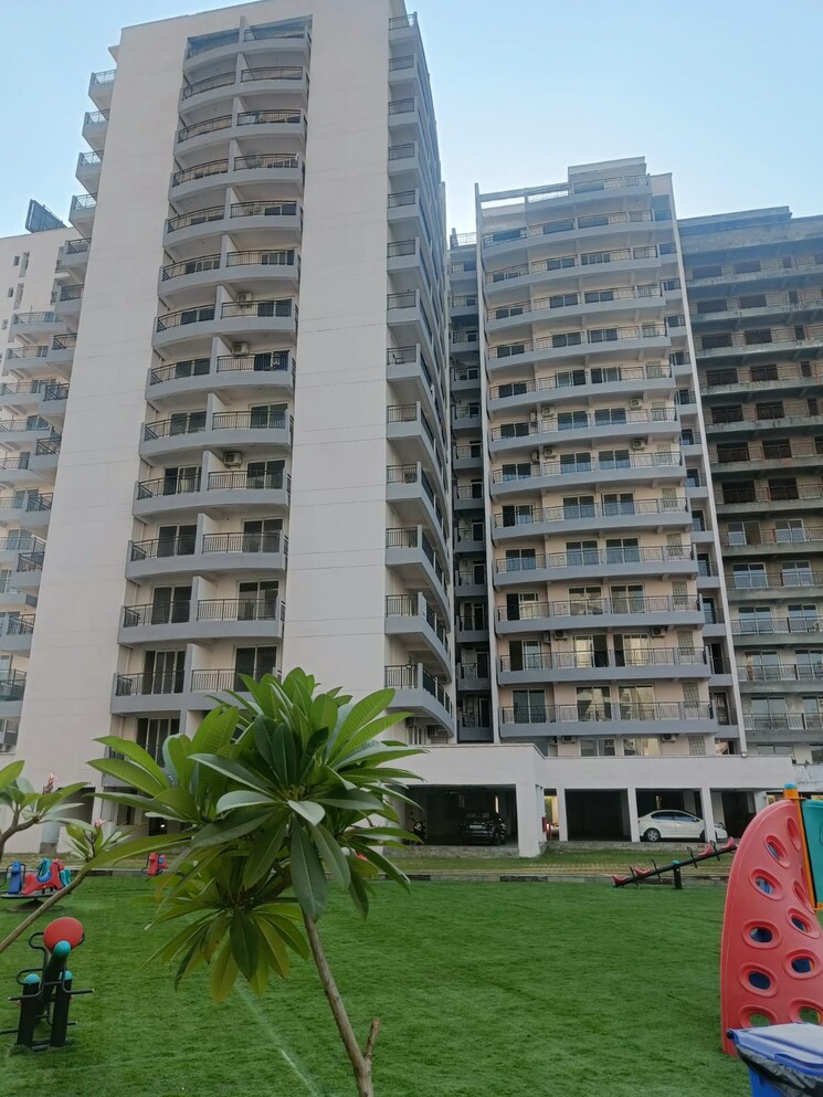 Exterior View, sidhartha-diplomats-golf-link 3 Bedroom 746 Sq.Ft. Apartment In Sector 110 Gurgaon 8346507