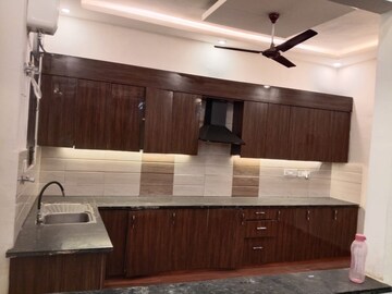 Kitchen in 3 BHK Builder Floor at Sector 57 – for Rent