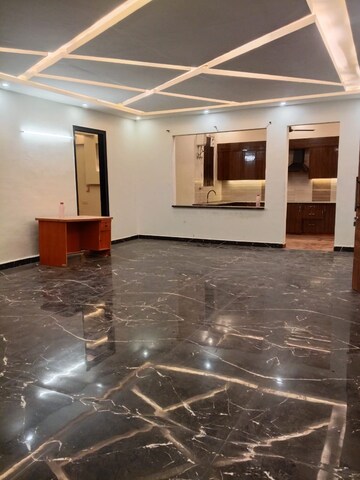 Living Room in 3 BHK Builder Floor at Sector 57 – for Rent