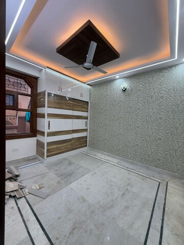 Room in 2 BHK Apartment at Himalaya Tower, Ahinsa Khand 1 – for Sale