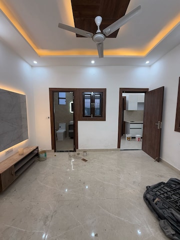 Living Room in 2.5 BHK Apartment at Himalaya Tower, Ahinsa Khand 1 – for Sale