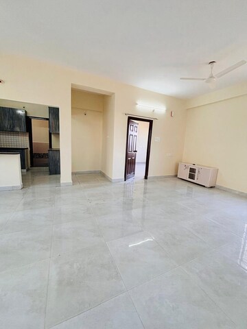 Room in 2 BHK Apartment at Raghavendra Arcade, Kondapur – for Rent