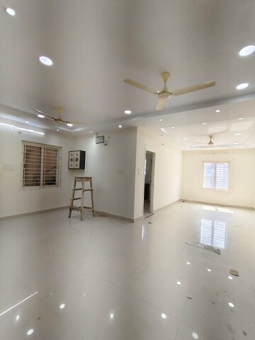 Room in 2 BHK Apartment at Raghavendra Arcade, Kondapur – for Rent