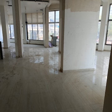 Commercial Office Space 2700 Sq.Ft. For Rent in Dadar West Mumbai  8346771