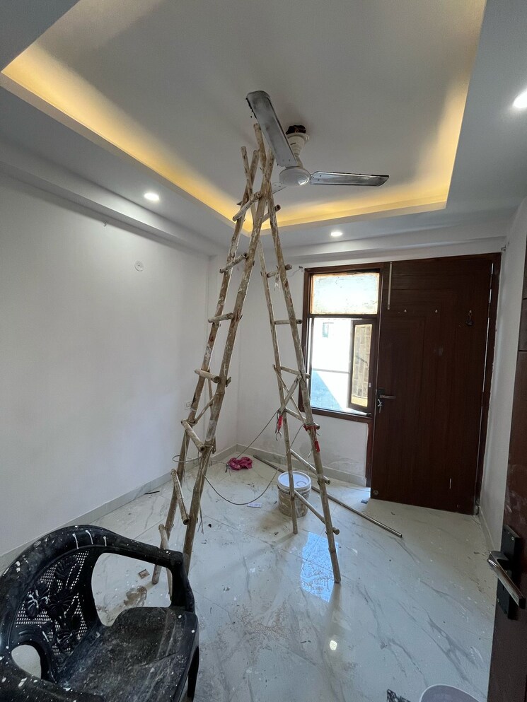 Bathroom, chattarpur 3 Bedroom 1250 Sq.Yd. Builder Floor In Chattarpur Delhi 8346774