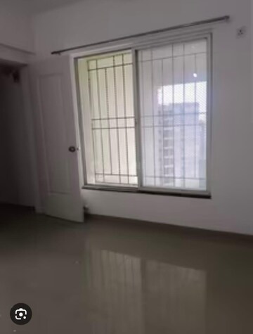 Room in 2 BHK Apartment at Tulsi Apartment, Spine Road – for Rent