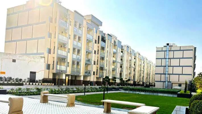 3 BHK Builder Floor For Sale in Breez Flora Avenue 33