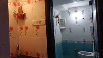 Bathroom in 1 BHK Apartment at Thane West – for Rent