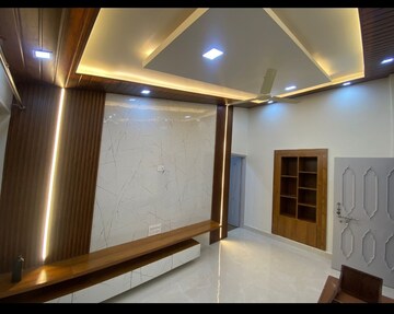 Bedroom in 2 BHK Apartment at Nehru Nagar – for Rent