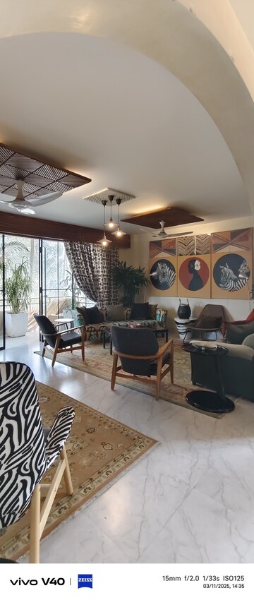 Living Room in 3 BHK Builder Floor at Defence Colony – for Rent