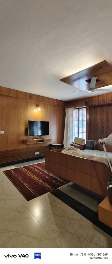 Bedroom in 3 BHK Builder Floor at Defence Colony – for Rent