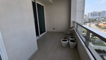 Room in 3 BHK Apartment at DLF The Crest, Sector 54 – for Rent