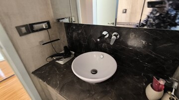 Team Area in 3 BHK Apartment at DLF The Crest, Sector 54 – for Rent