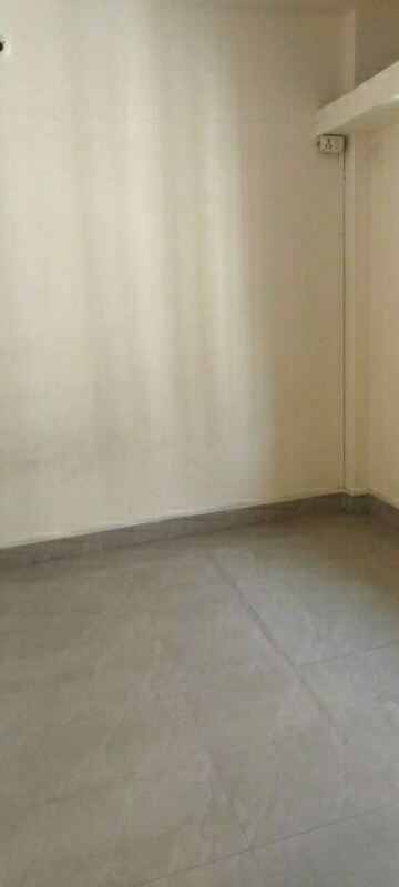 Room in 1 BHK Apartment at Mountain Breeze, Powai – for Rent