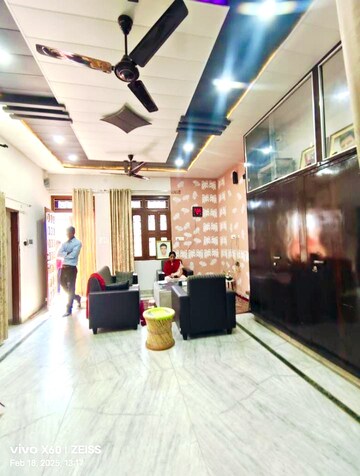 Living Room in 6 BHK Independent House at Kalwar Road – for Sale