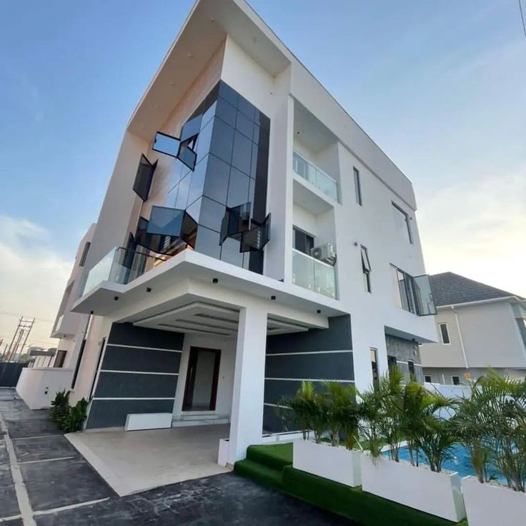 3 BHK + Pooja Room,Study Room,Extra Room Villa For Sale in Tk Towers