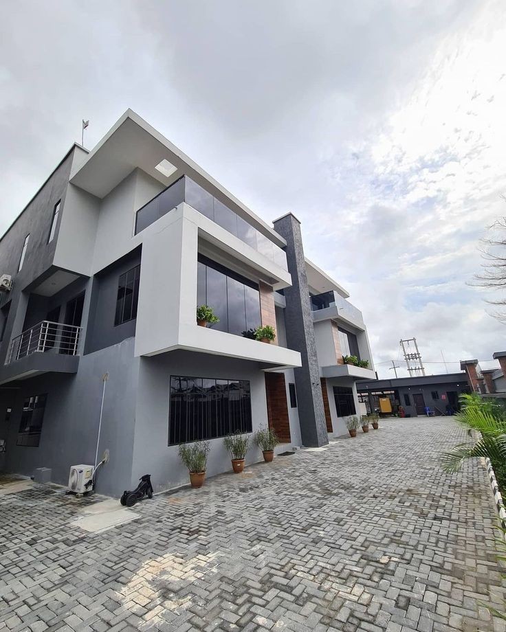 3 BHK + Pooja Room,Study Room,Extra Room Villa For Sale in Tk Builders Villa For Sal