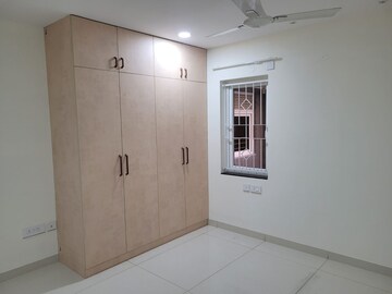 Room in 3 BHK Apartment at Aparna Luxor Park, Kondapur – for Rent
