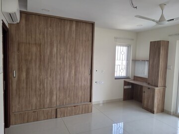 Room in 3 BHK Apartment at Aparna Luxor Park, Kondapur – for Rent