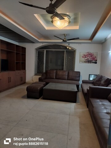 Living Room in 3 BHK Builder Floor at Paryavaran Complex – for Rent