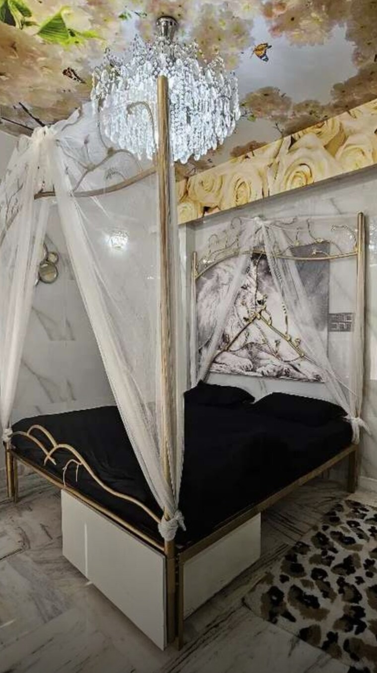 Bathroom, hazratganj 3 Bedroom 1600 Sq.Ft. Apartment In Hazratganj Lucknow 8347578