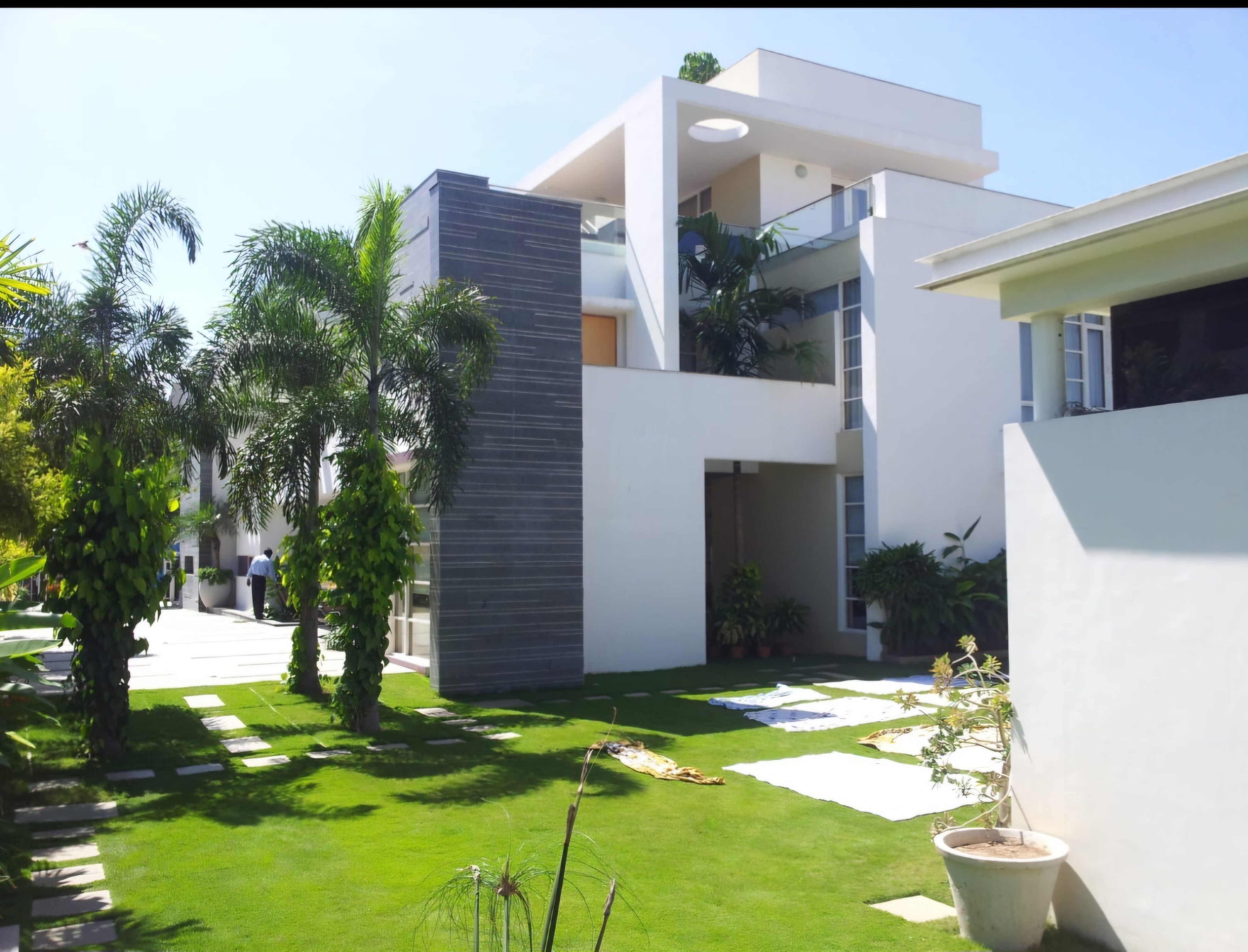 3 BHK + Pooja Room 3435 Sq.Ft. Villa in Hallmark 5A Villa