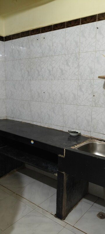 Furnished Amenities in 1 RK Apartment at Shatkar Apartment, Nerul – for Rent