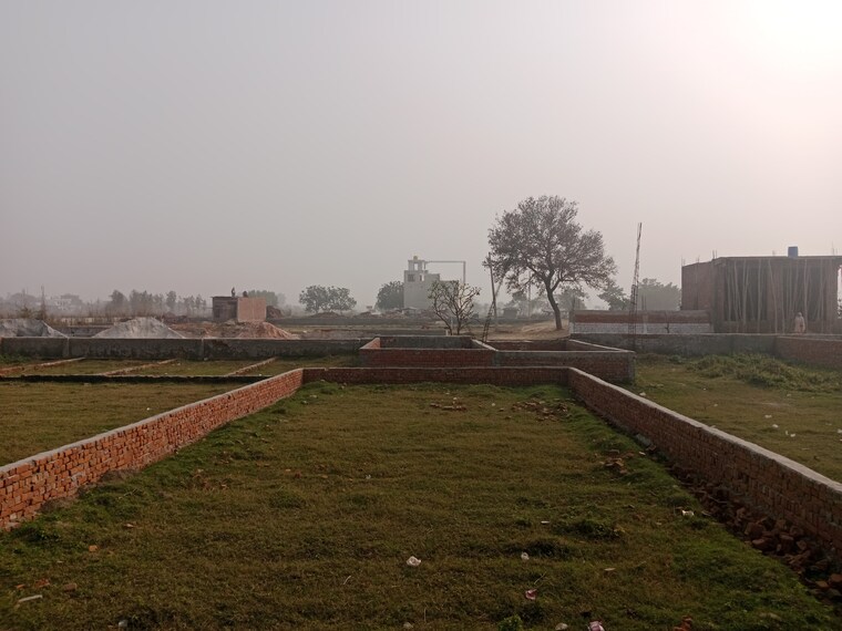 undefined, upsidc site b  100 Sq.Yd. Plot In Upsidc Site B Greater Noida 8347673