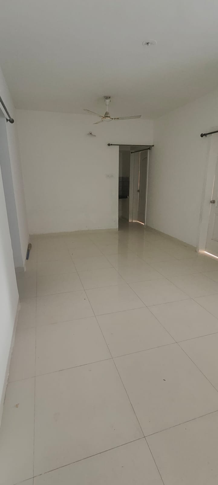 2 BHK Apartment For Sale in A V Bhat Essenseia