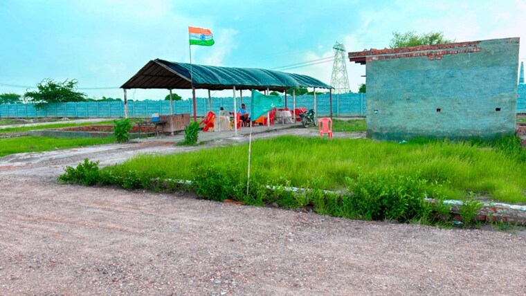 Exterior View, upsidc site b  100 Sq.Yd. Plot In Upsidc Site B Greater Noida 8347708