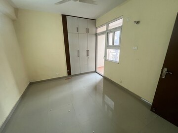 Room in 3 BHK Apartment at Ascent Sevy Ville De Phase II, Raj Nagar Extension – for Rent